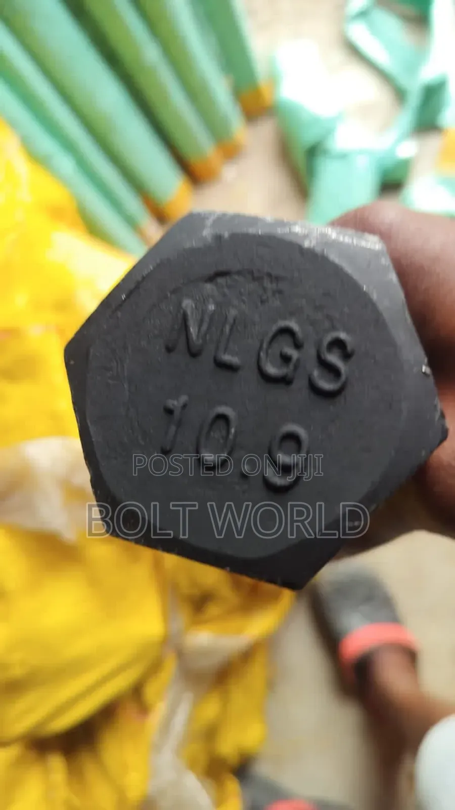 Heavy Duty M36*160 Black Bolt and Nuts