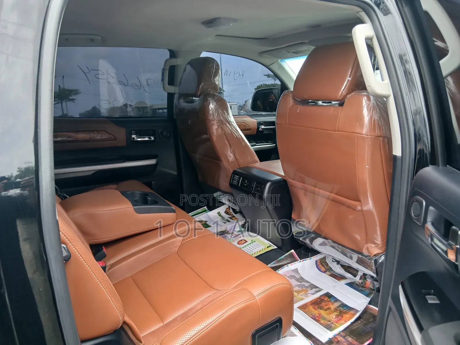 Toyota Tundra 1794 5.7L V8 w/FFV 4x4 CrewMax 5.6 ft. box 145.7 in. WB