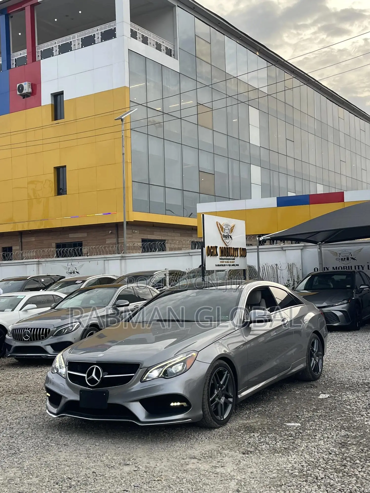 Mercedes-Benz E400 2016 Gray