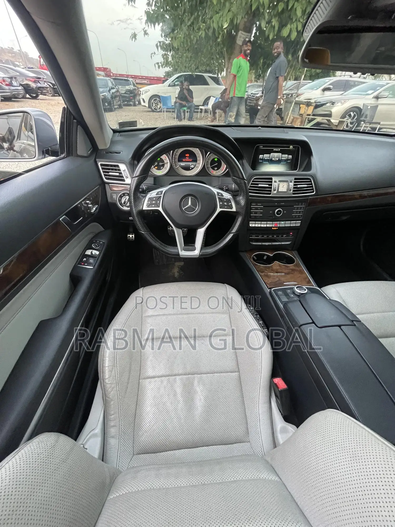 Mercedes-Benz E400 2016 Gray