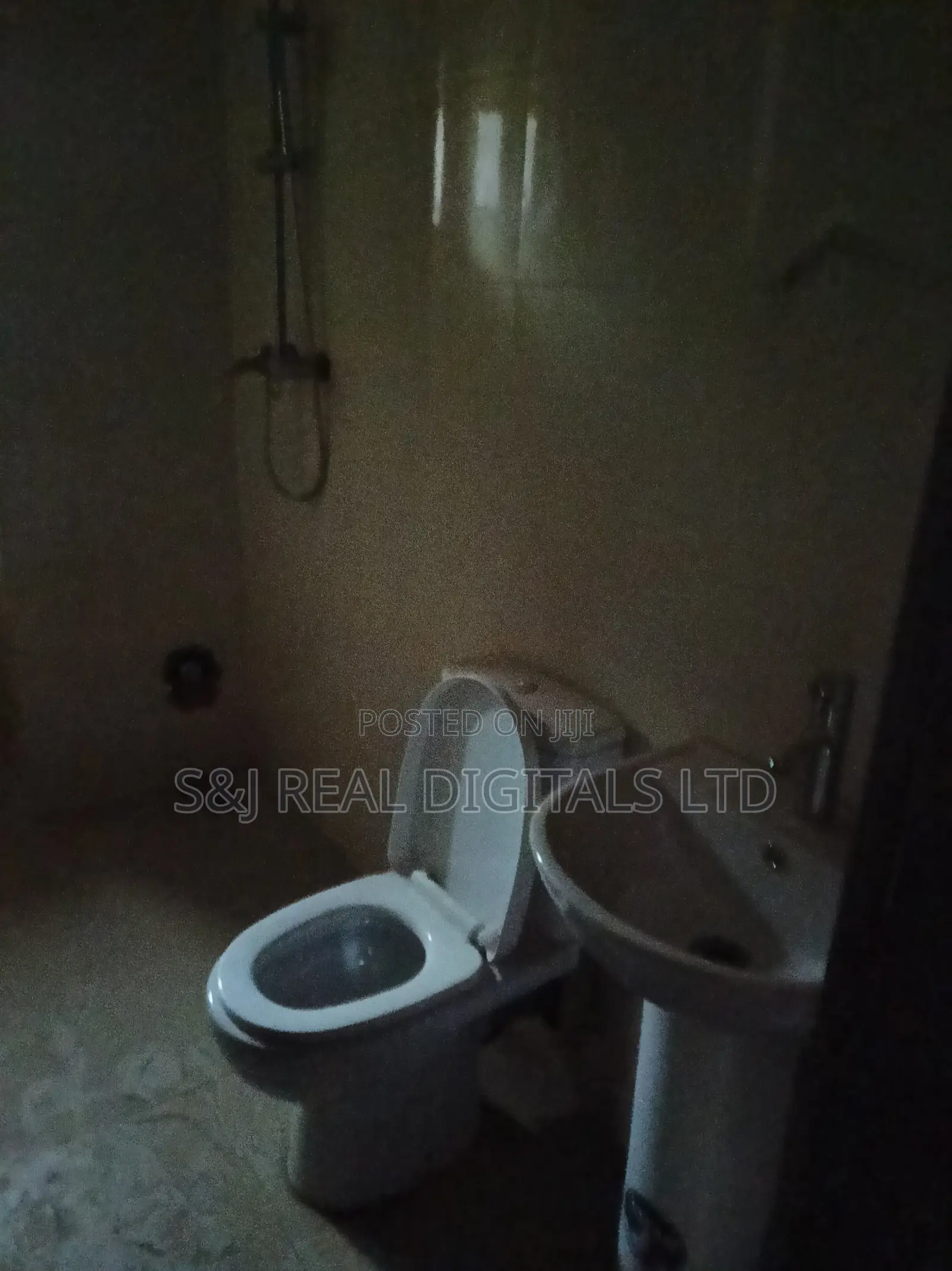 3bdrm Apartment in Kubwa for rent