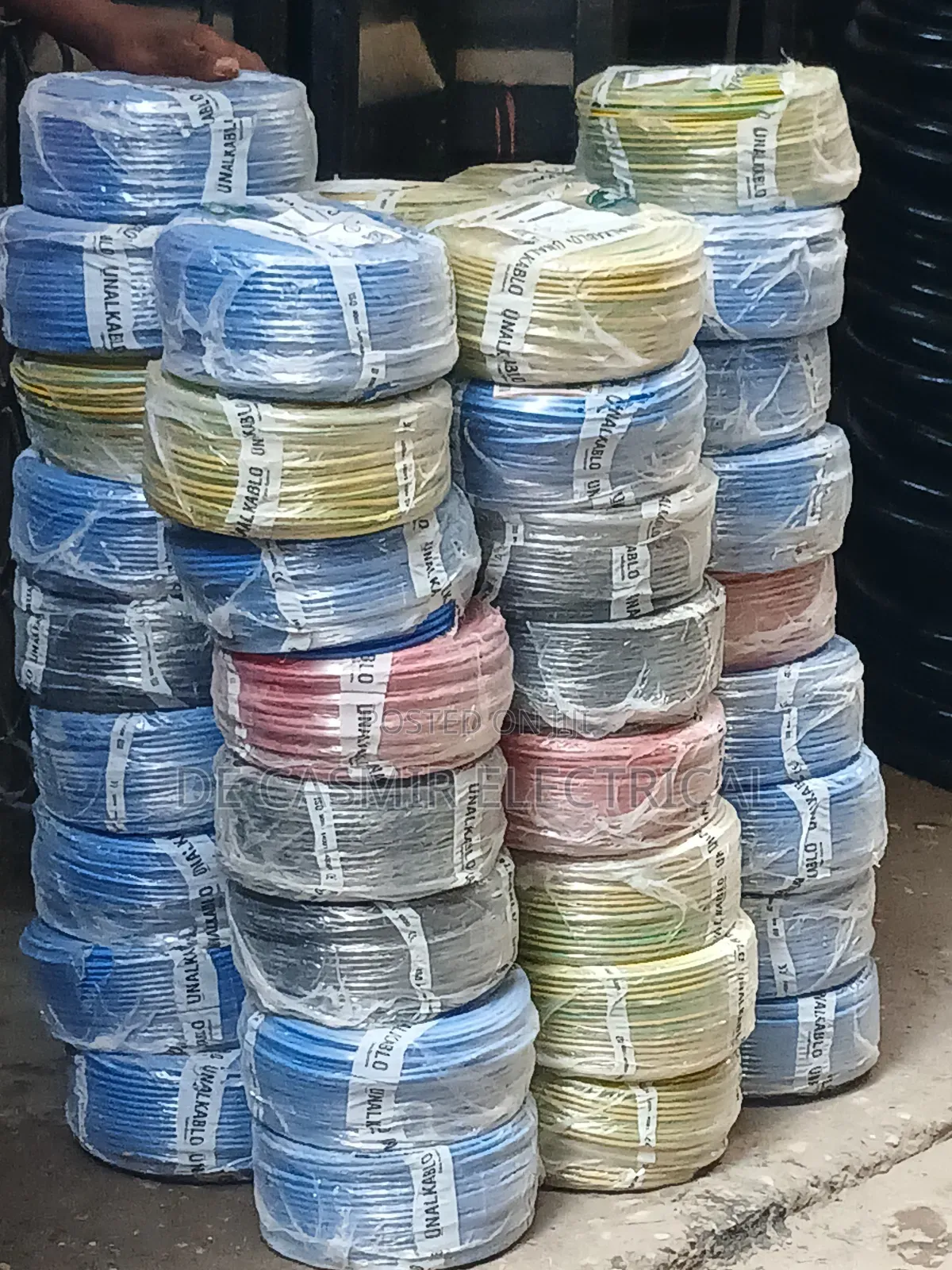 1x2.5mm2 Flexible Cable All Colours