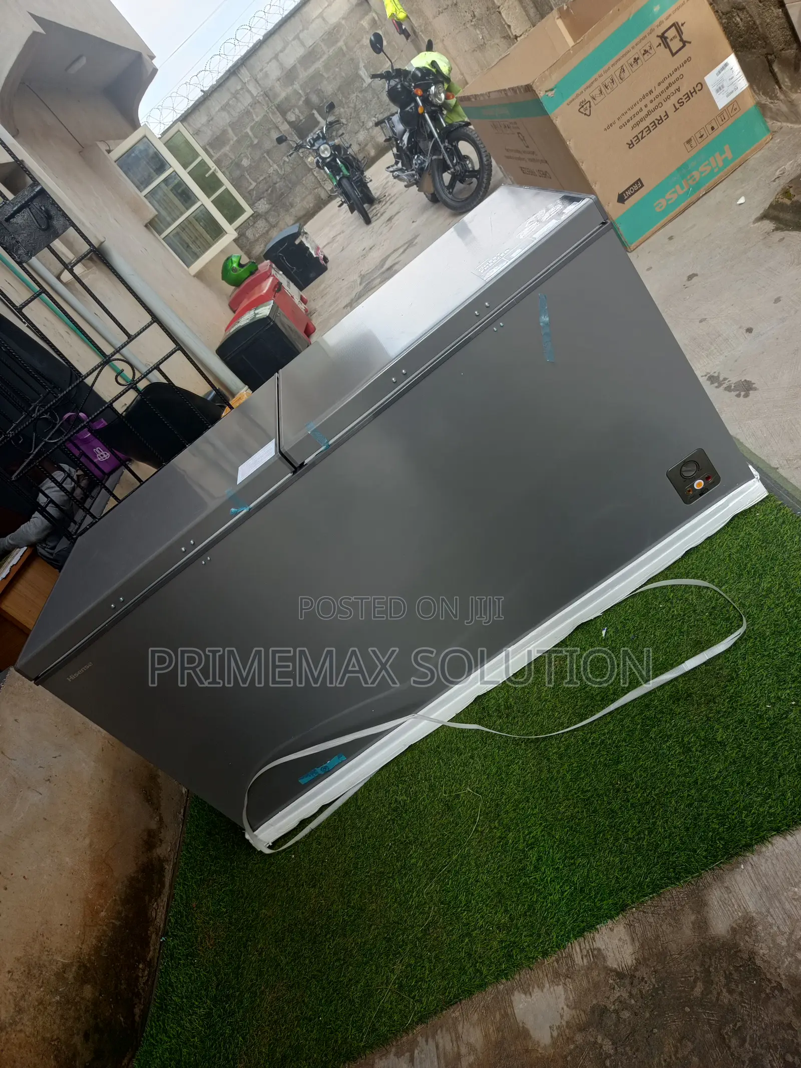 Hisense FRZ-66dd 500l Chest Freezer Double Door Design