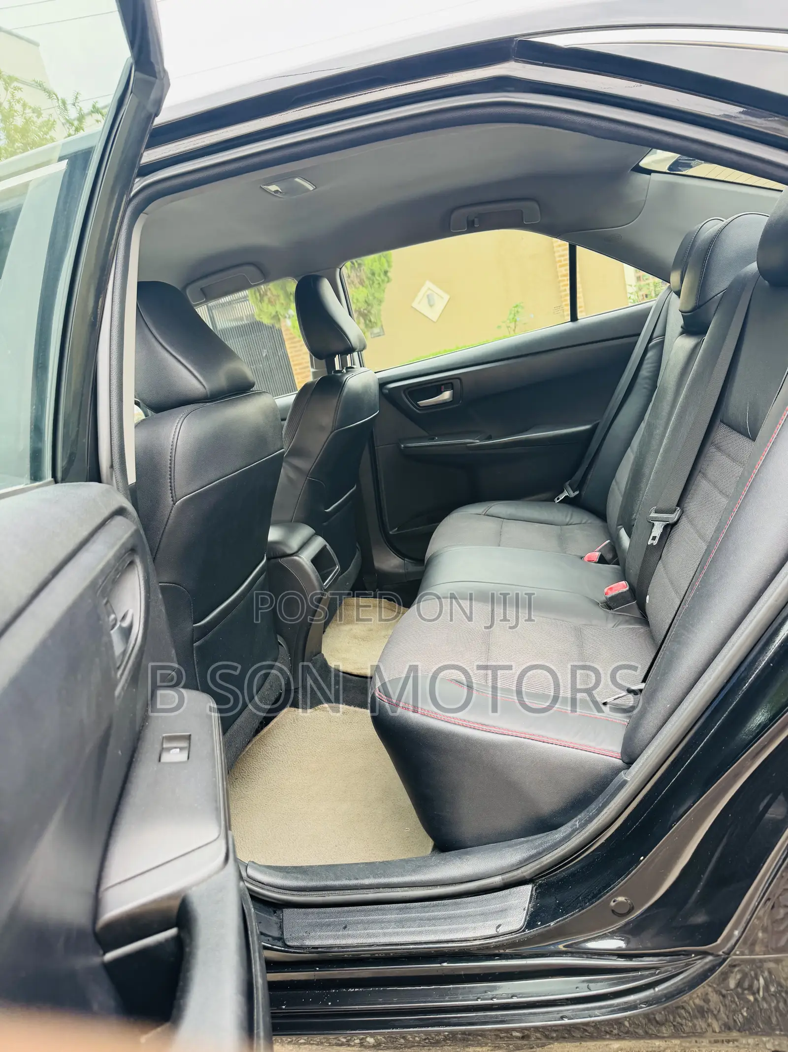 Toyota Camry SE 4dr Sedan (2.5L 4cyl 6A) 2017 Black