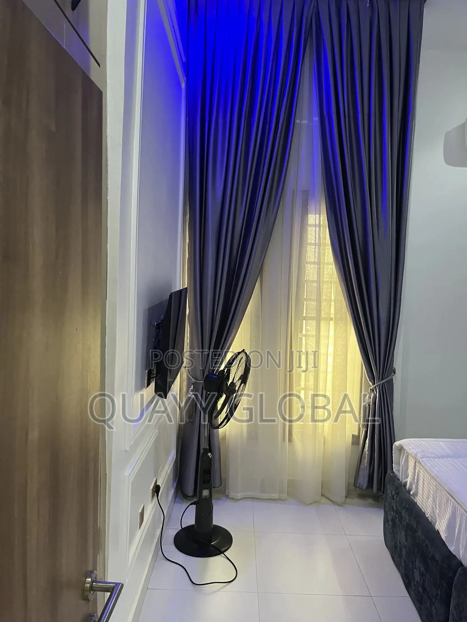 One Bedroom Apartment With 24/Light and Wifi