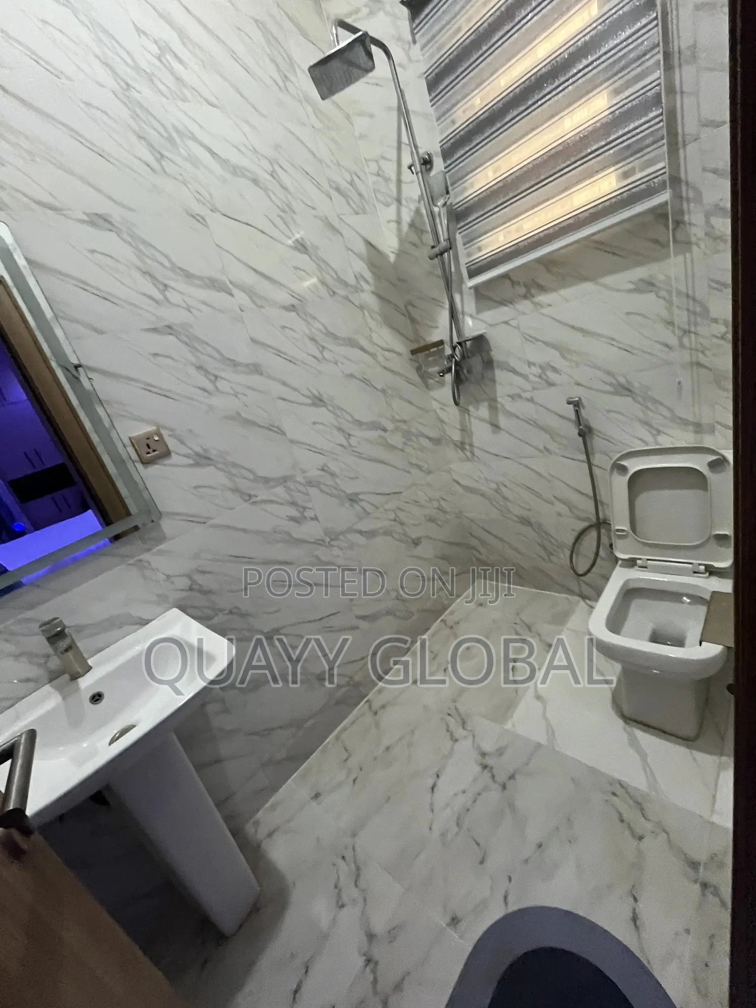 One Bedroom Apartment