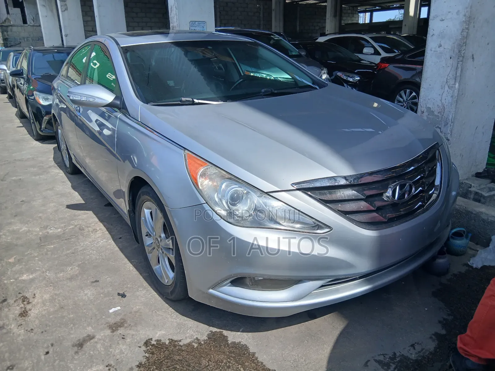 Hyundai Sonata SE 2.0T Sedan FWD (2.0L 4cyl 6A) 2011 Silver