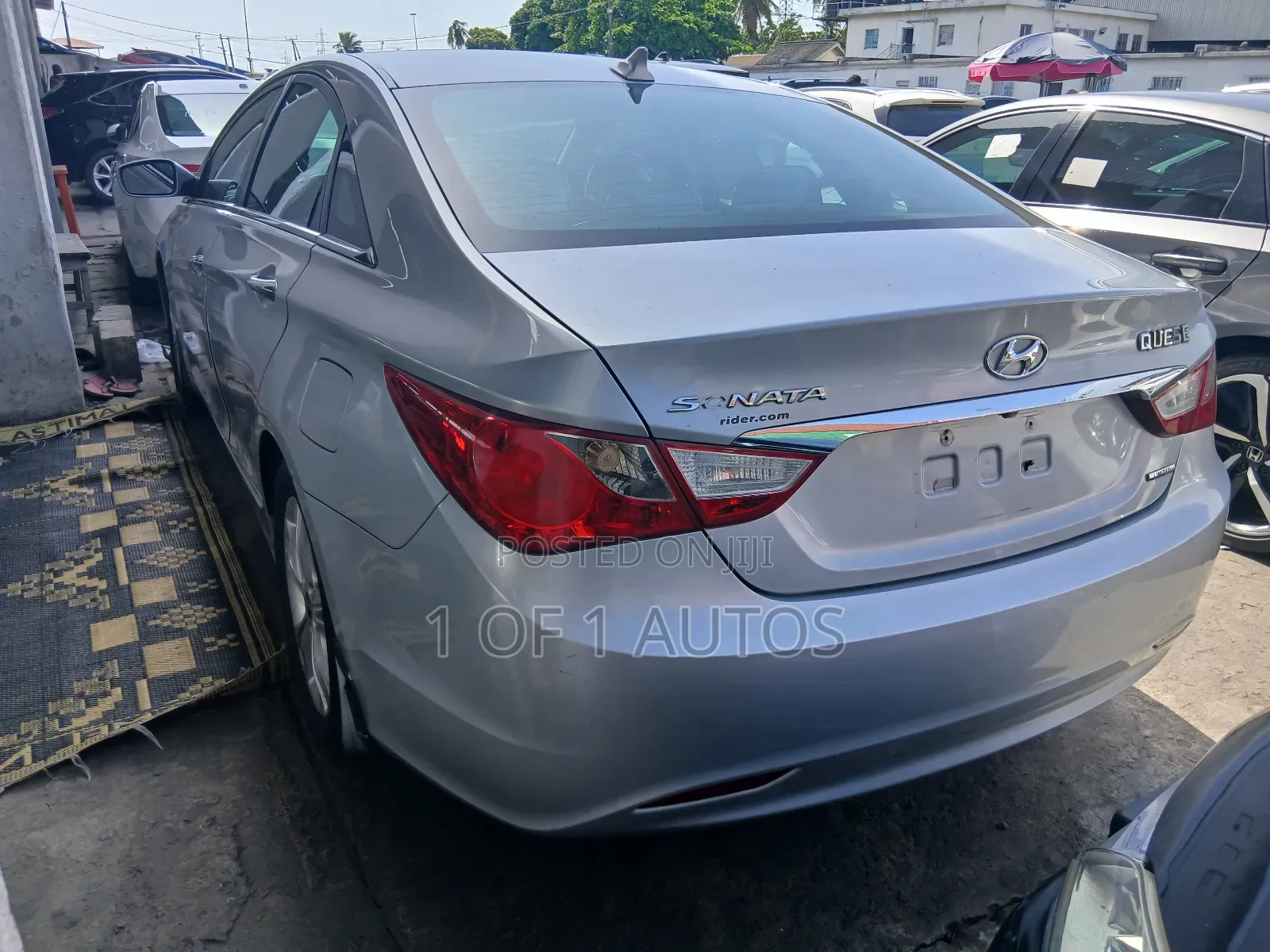 Hyundai Sonata SE 2.0T Sedan FWD (2.0L 4cyl 6A) 2011 Silver