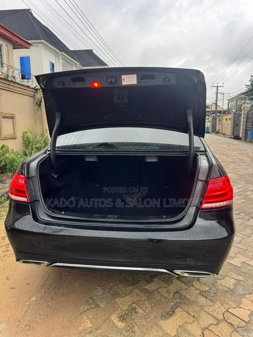 Mercedes-Benz E200 2015 Black
