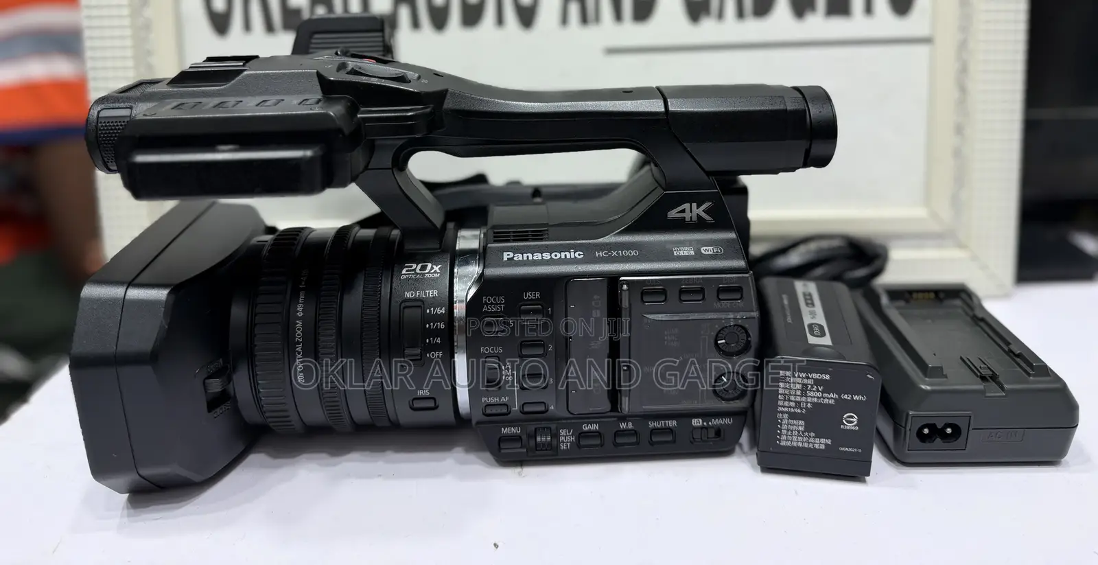 Panasonic Hc-X1000 Professional Camcorder ( Tokunbo)