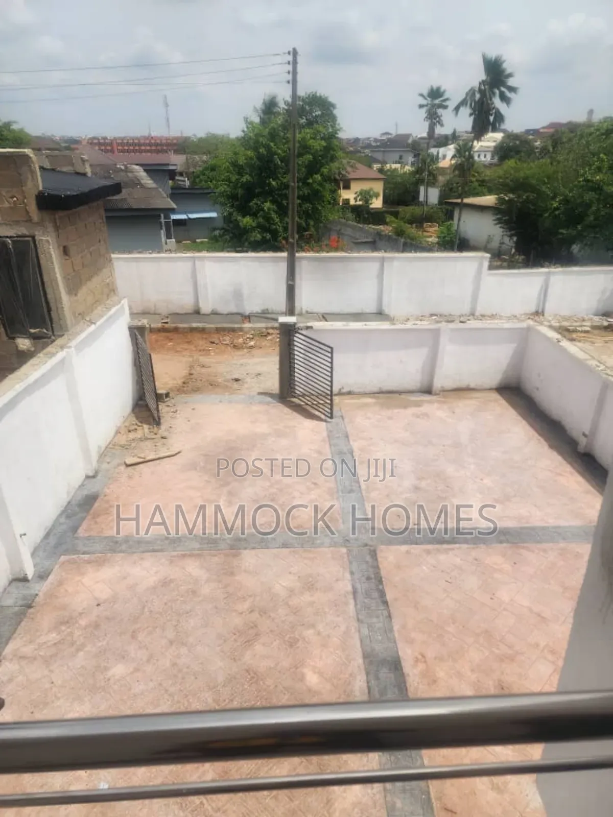 4bdrm Duplex in Onikoko Close, Agodi for sale