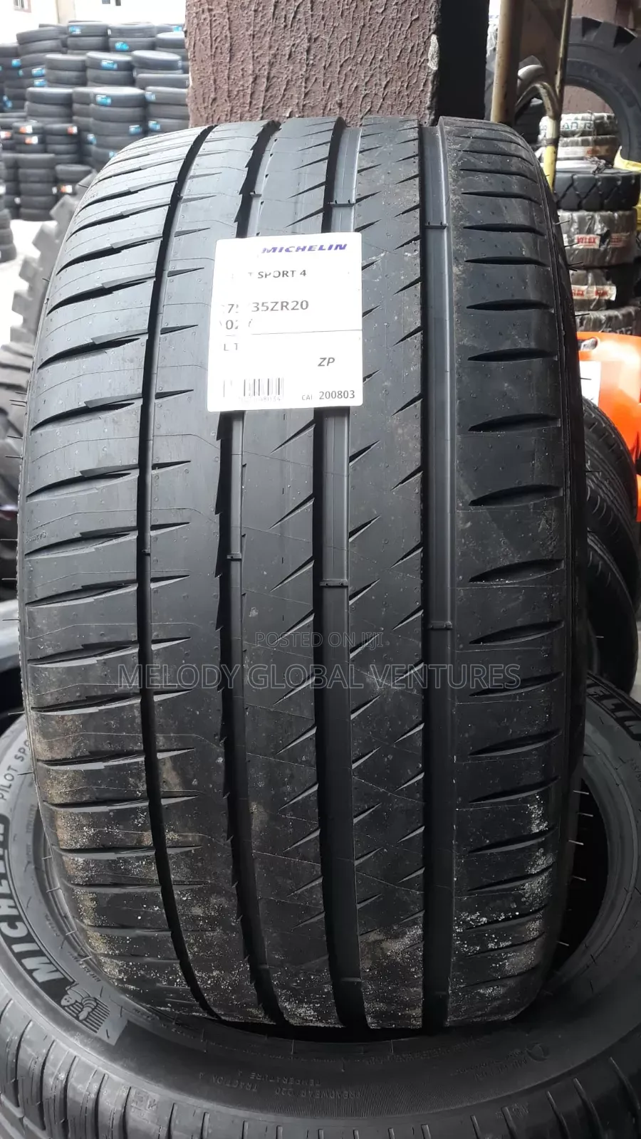 275/35r20 and 285/35r20 Michelin Run Flat