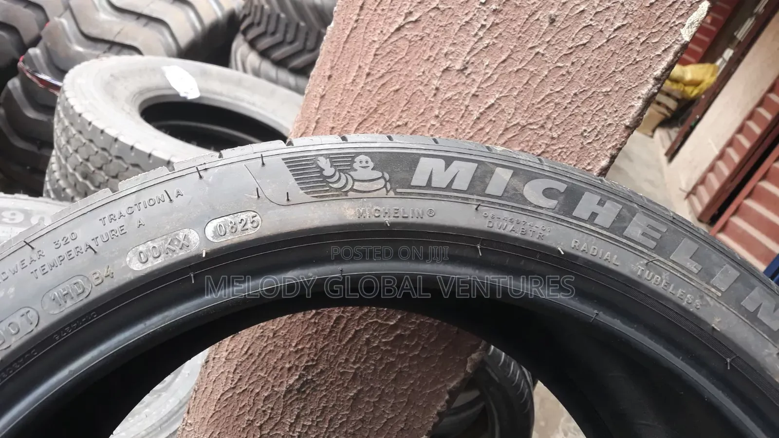 275/35r20 and 285/35r20 Michelin Run Flat