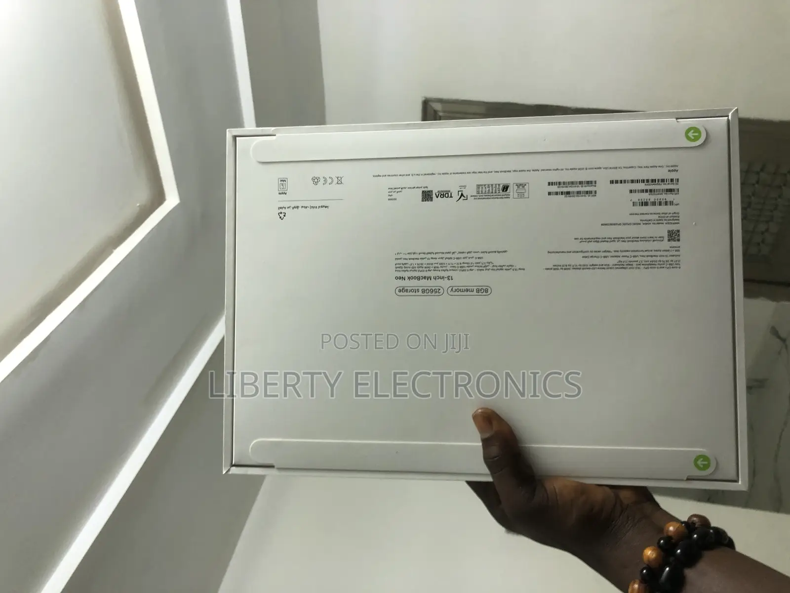 New Laptop Apple MacBook Neo 2026 8GB Intel SSD 256GB