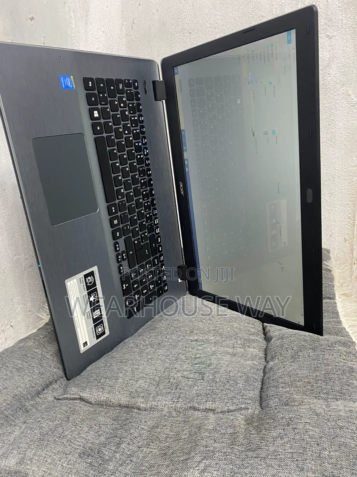 Laptop Acer Aspire E5-731 4GB Intel Pentium HDD 1T