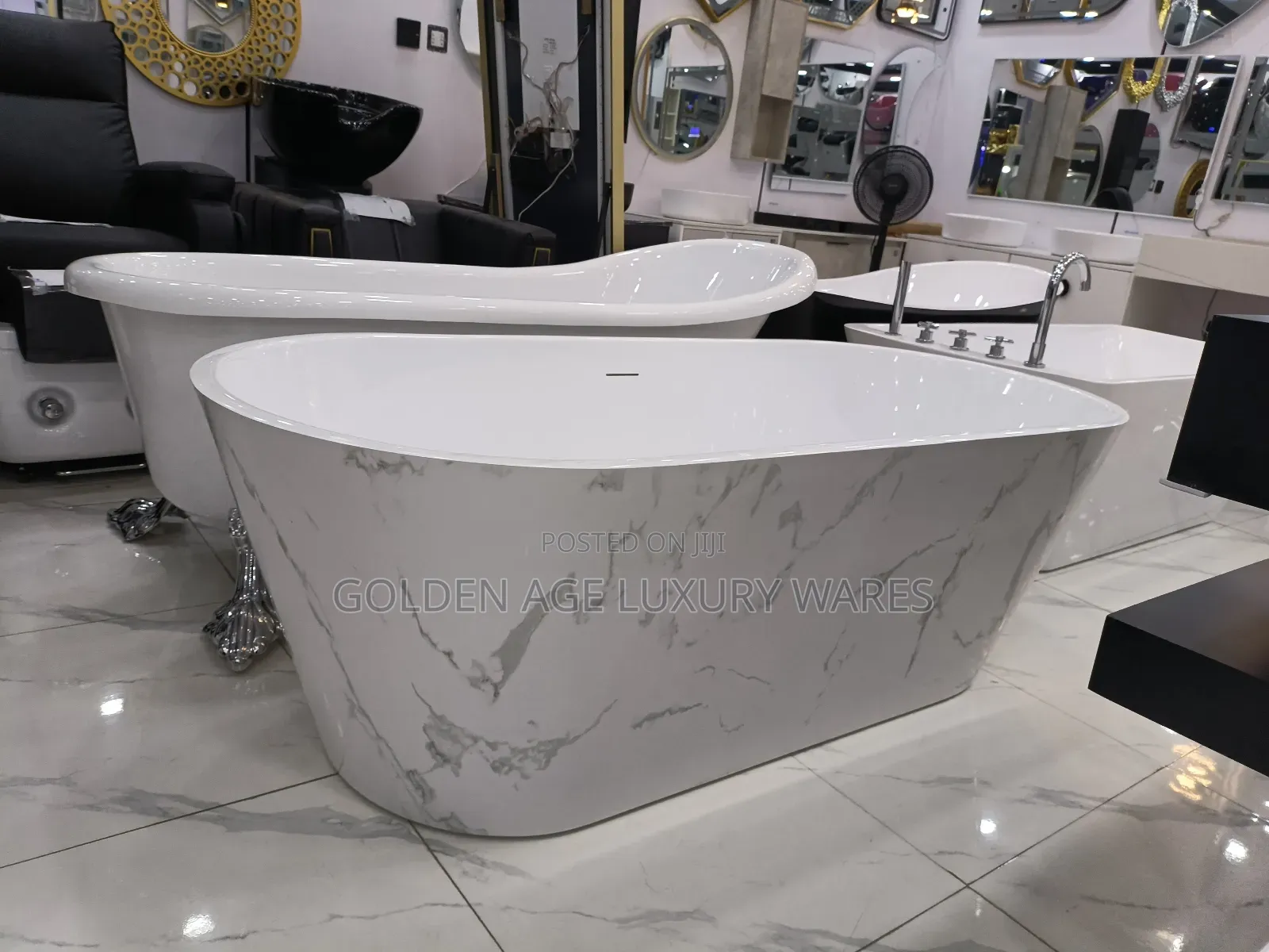 Marble White Oval Shaped Acrylic Bathtub