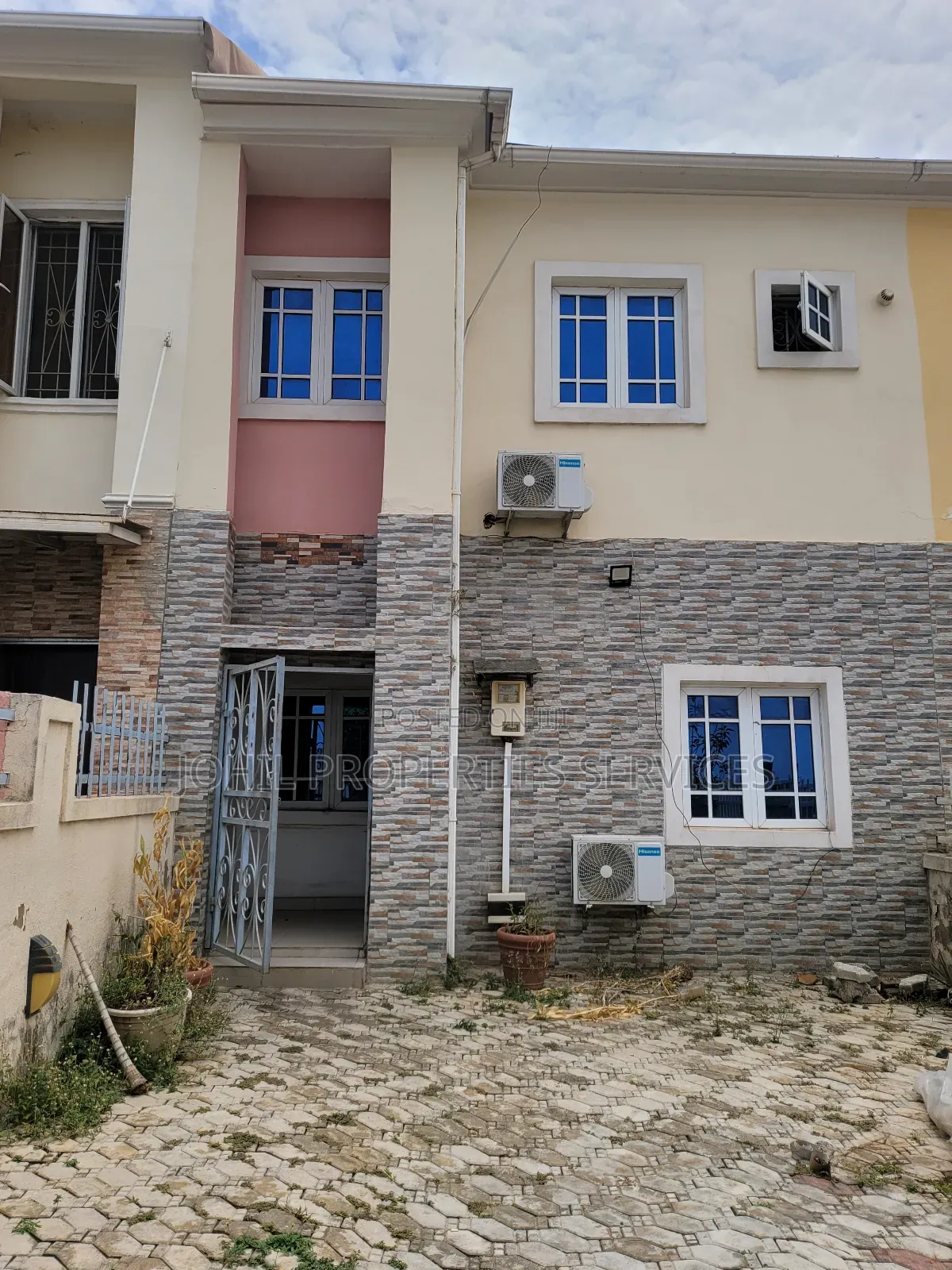 2bdrm Duplex in Naf Valley Estate for rent
