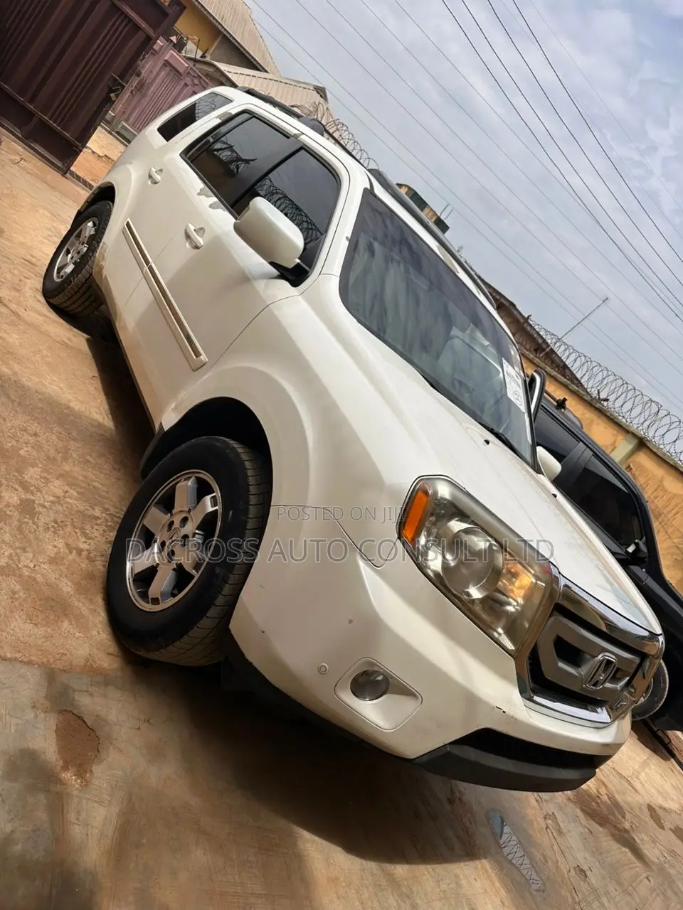 Honda Pilot Touring w/RES/Navi 4WD (3.5L 6cyl 5A) 2011 White