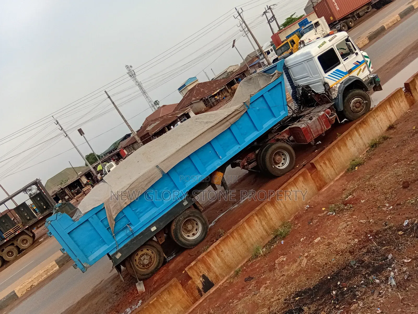 30tons of Granite and Filling Sand and Plaster Sand