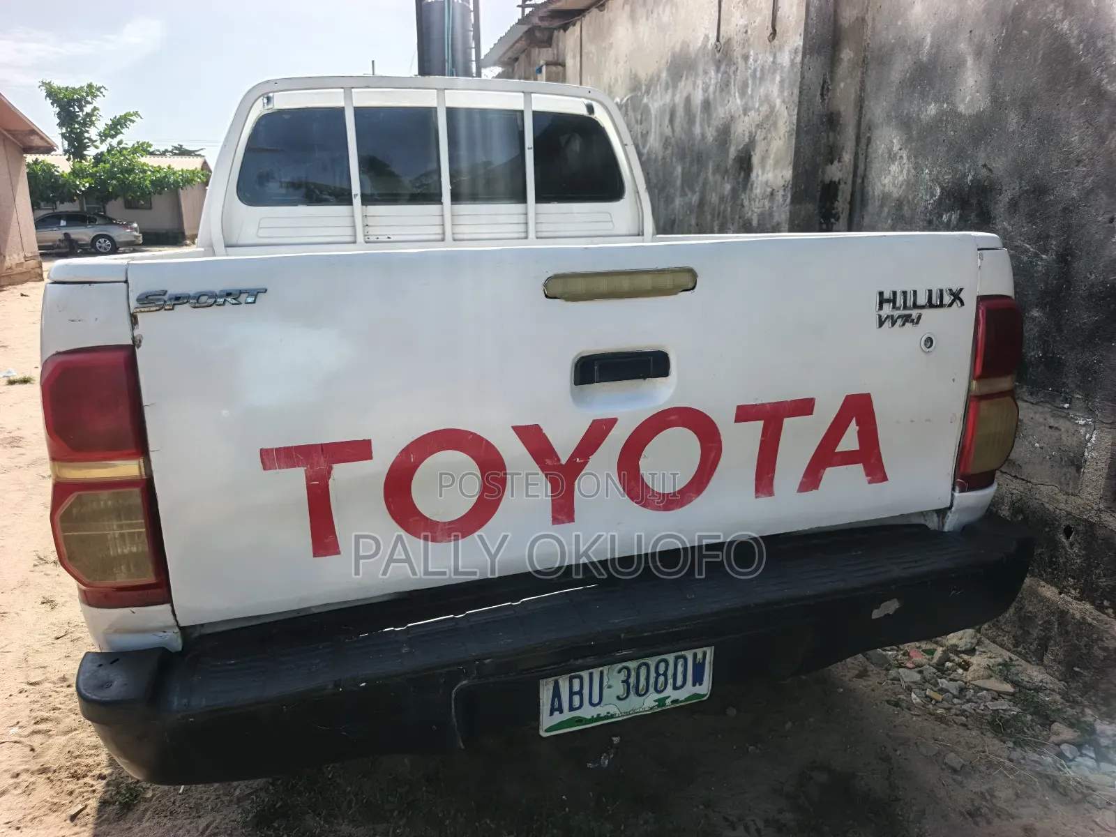 Toyota Hilux 3.0 D-4D 4x4 2013 White