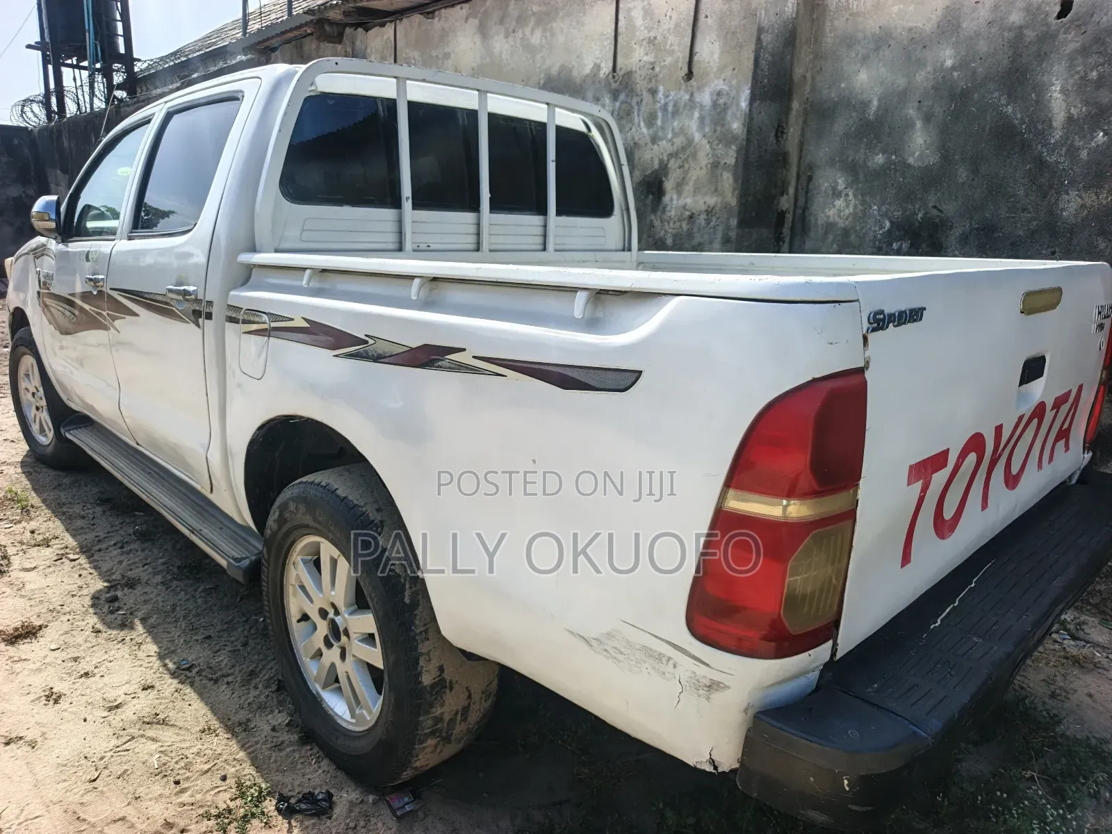 Toyota Hilux 3.0 D-4D 4x4 2013 White