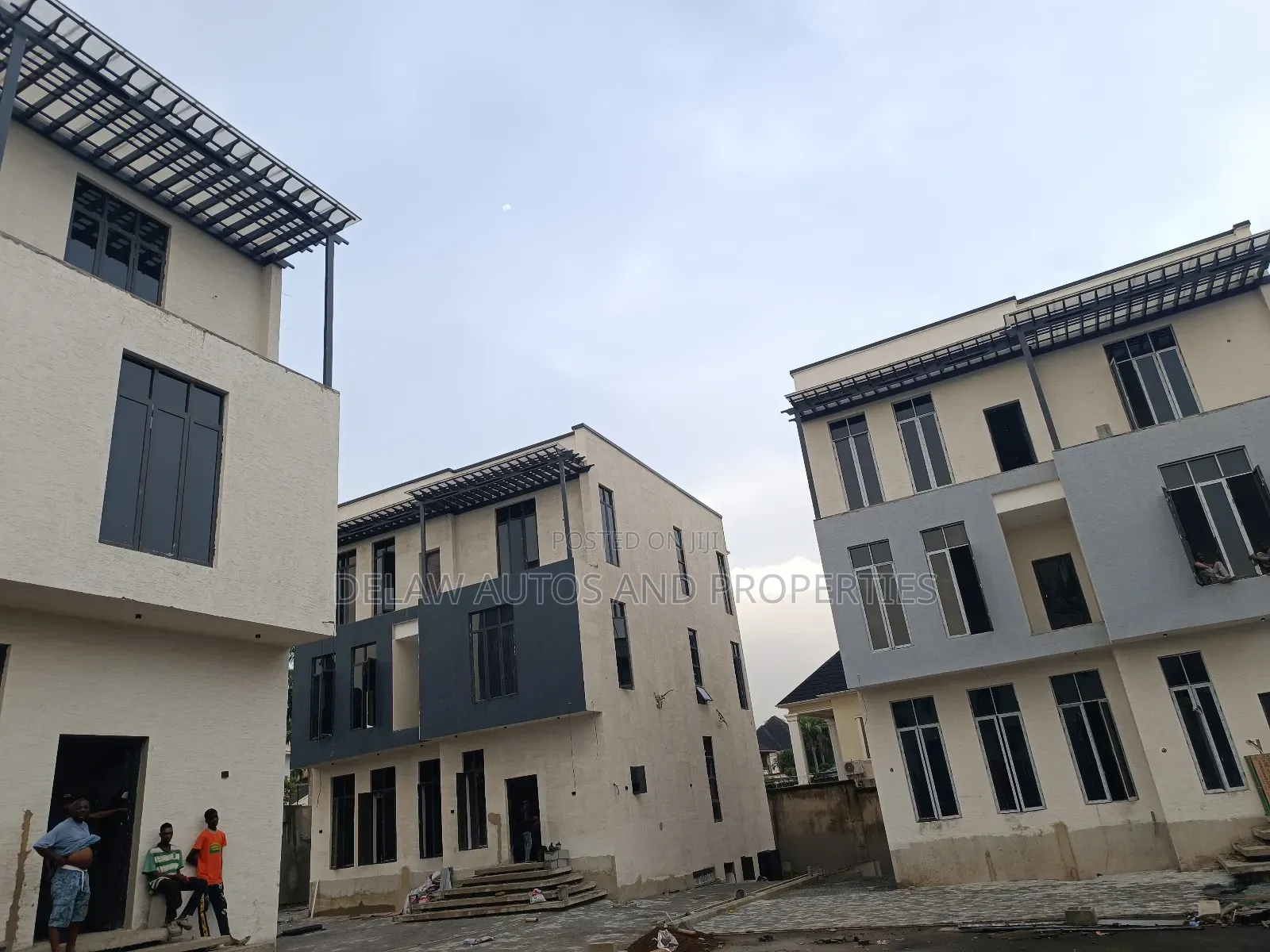 6bdrm Mansion in Asokoro for sale