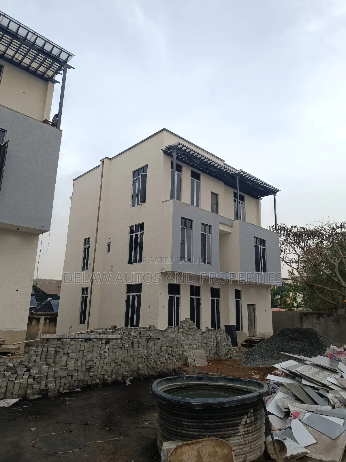 6bdrm Mansion in Asokoro for sale