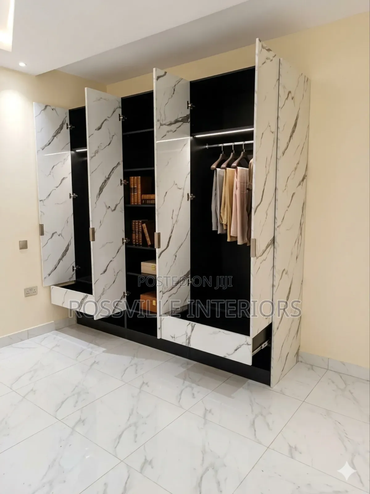 Customized Furniture Bedroom Wardrobe