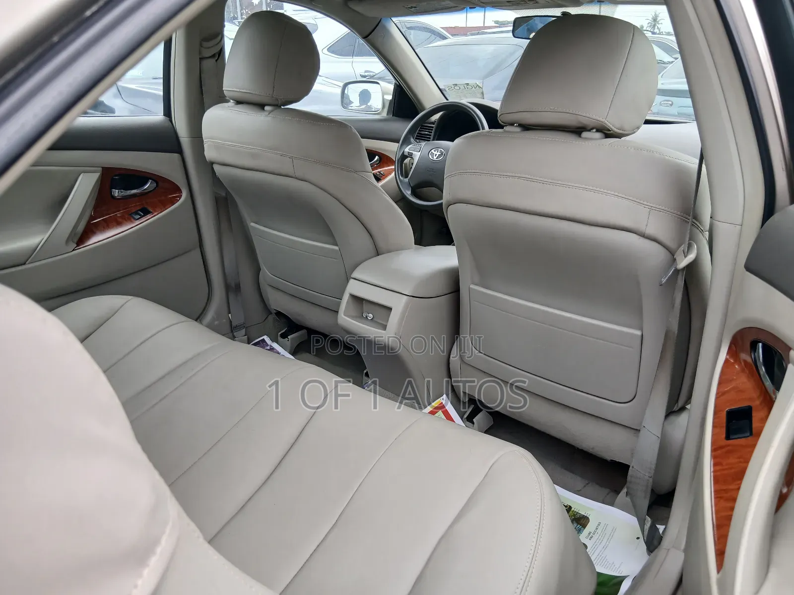 Toyota Camry LE 4dr Sedan (2.4L 4cyl 5A) 2009 Gold