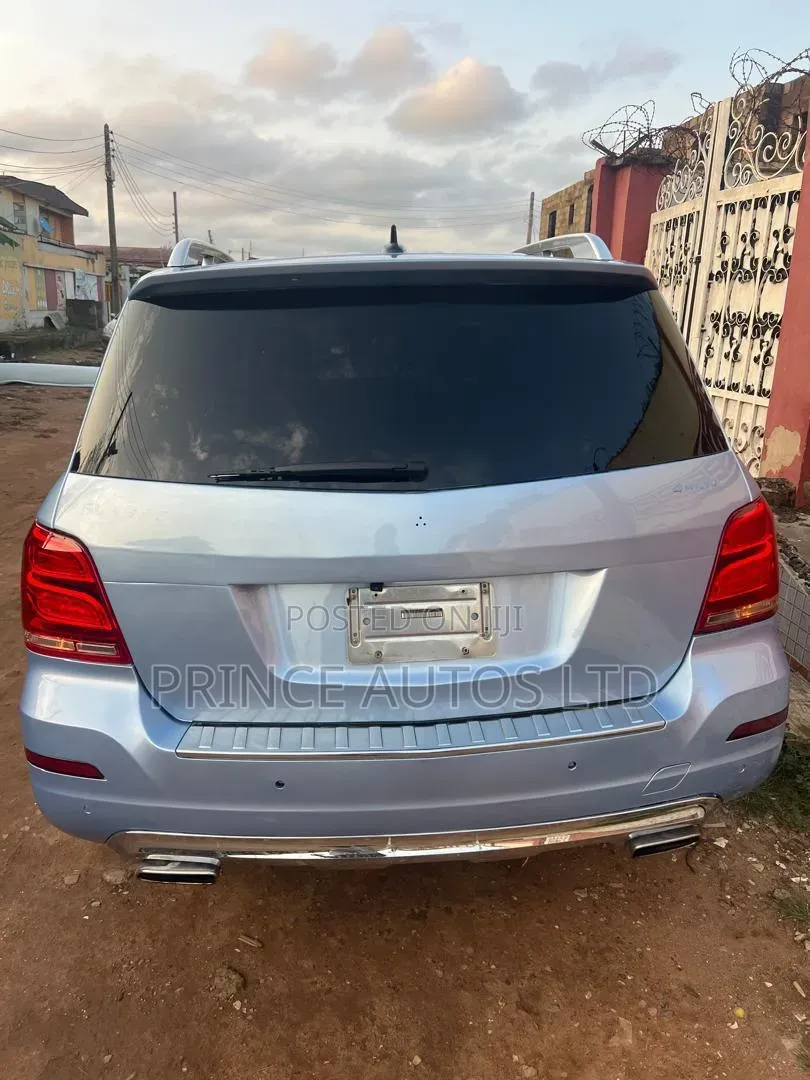 Mercedes-Benz GLK-Class 2010 Blue