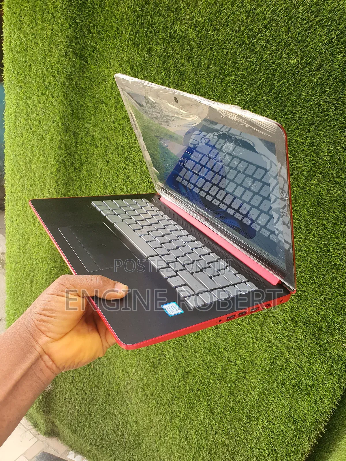 Laptop HP 14-ep0063 4GB Intel Core i3 SSD 128GB
