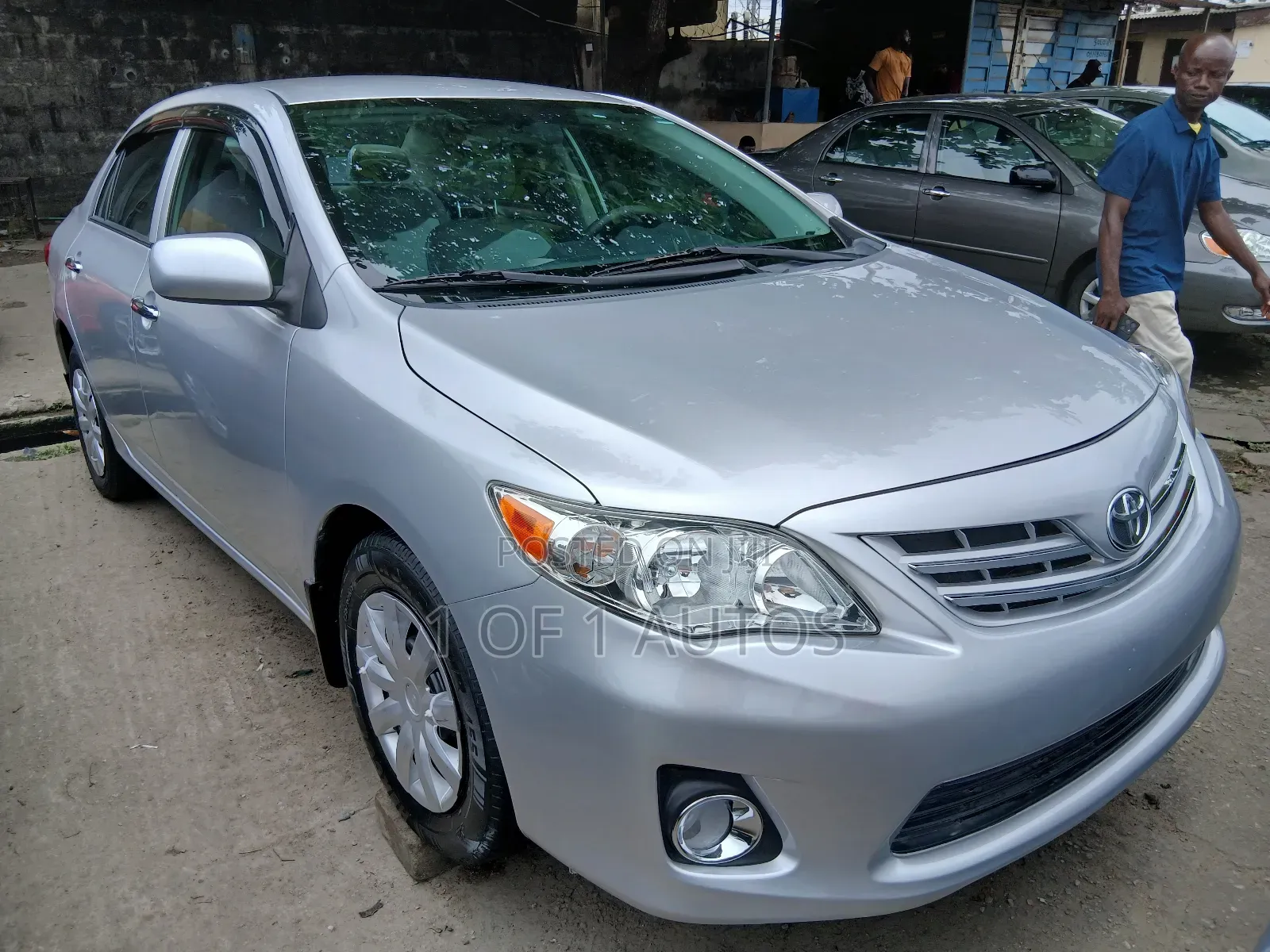 Toyota Corolla LE 4dr Sedan (1.8L 4cyl 4A) 2013 Silver