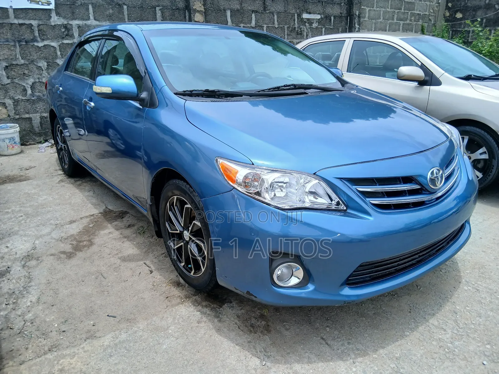 Toyota Corolla LE 4dr Sedan (1.8L 4cyl 4A) 2013 Blue