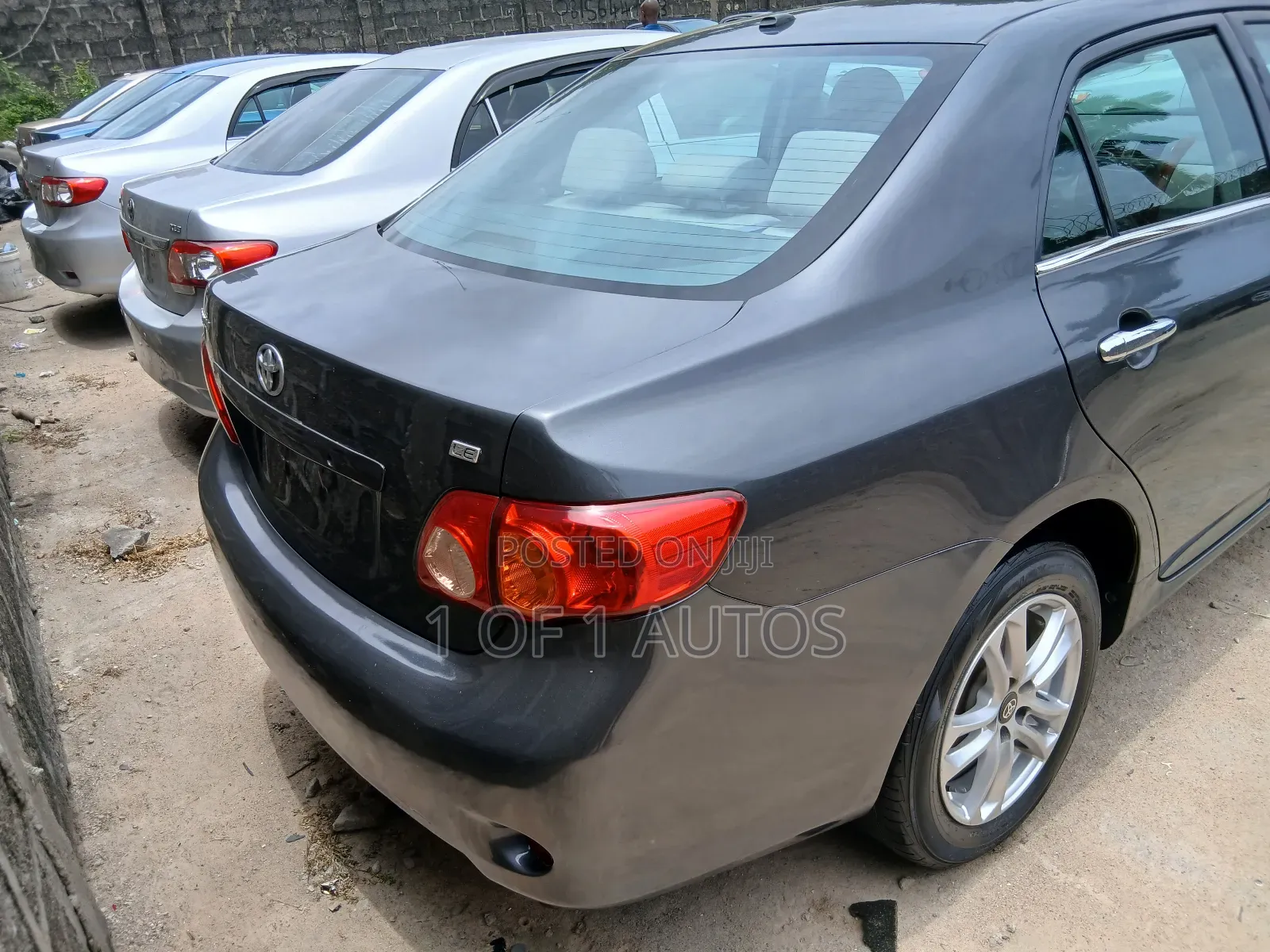 Toyota Corolla LE 4dr Sedan (1.8L 4 cyl 4A) 2009 Gray