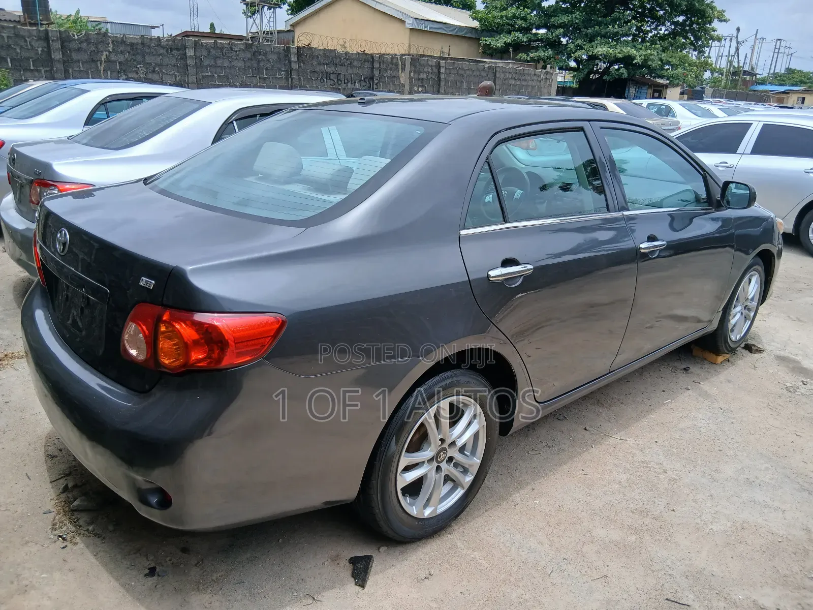 Toyota Corolla LE 4dr Sedan (1.8L 4 cyl 4A) 2009 Gray