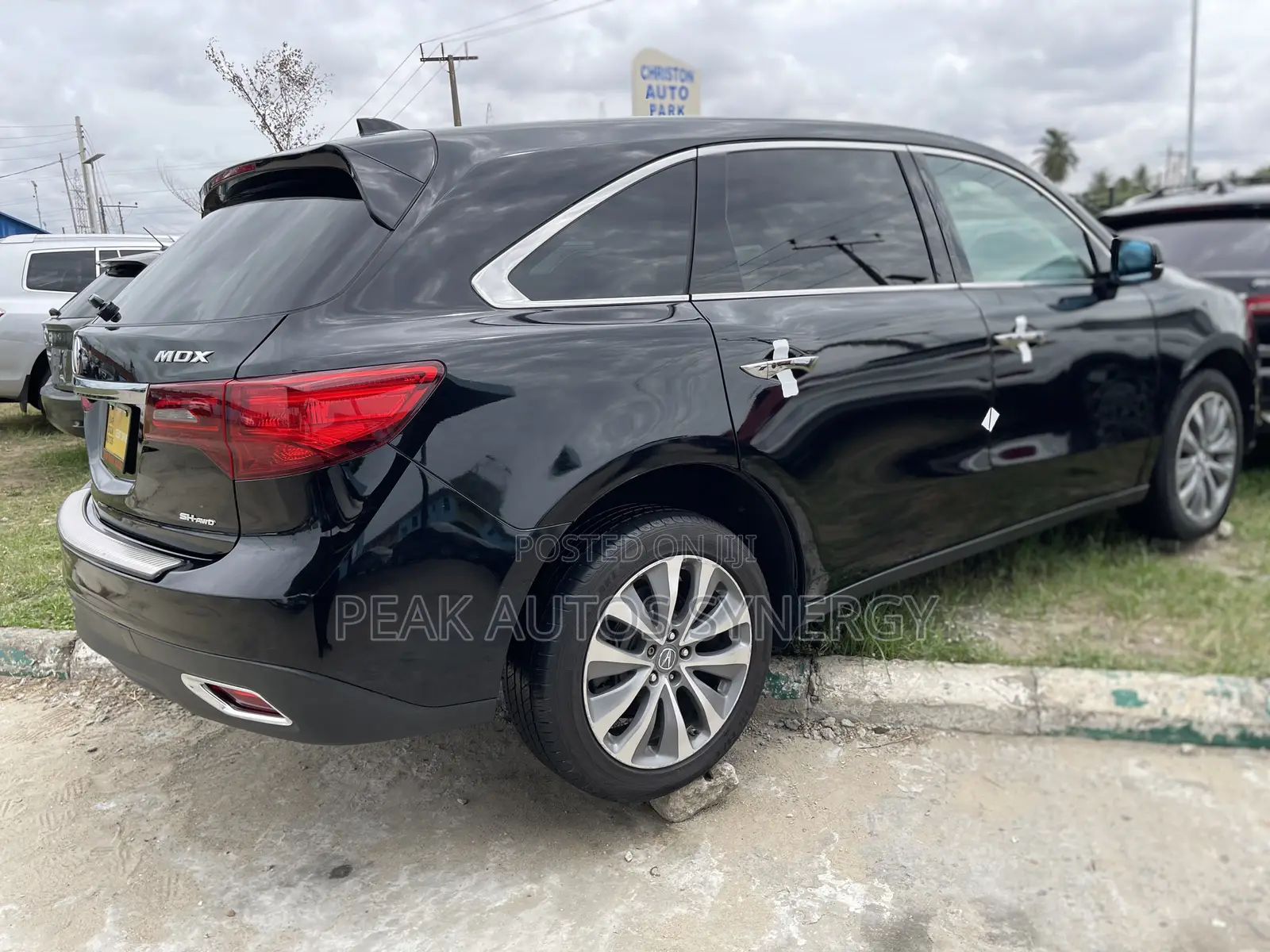 Acura MDX Advance and Entertainment Packages 4dr SUV (3.5L 6cyl 6A)