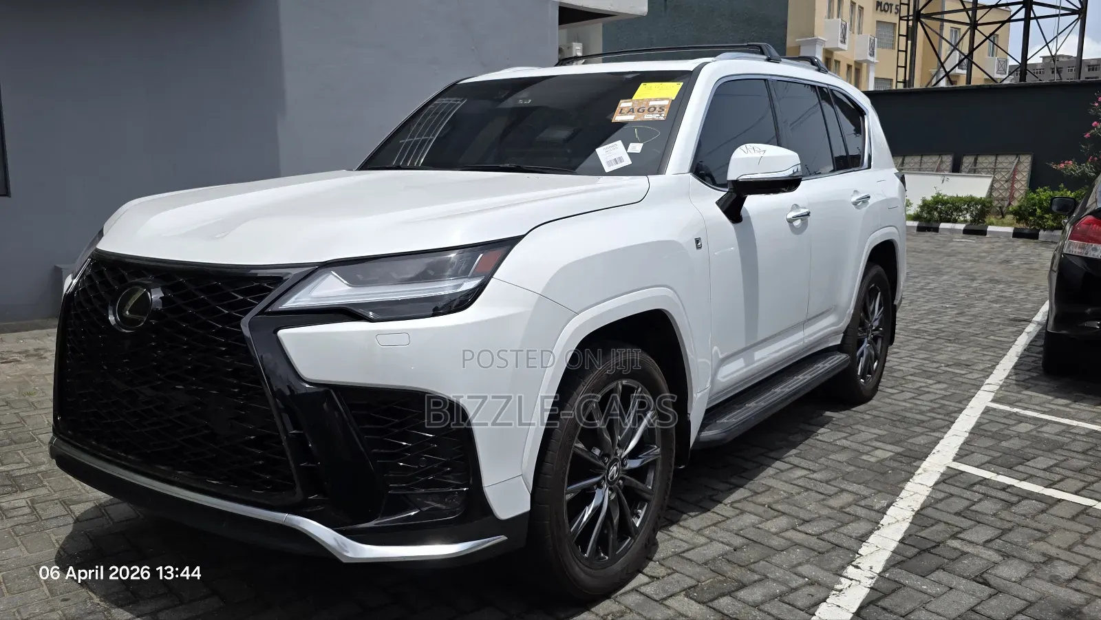 Lexus LX 600 2023 White