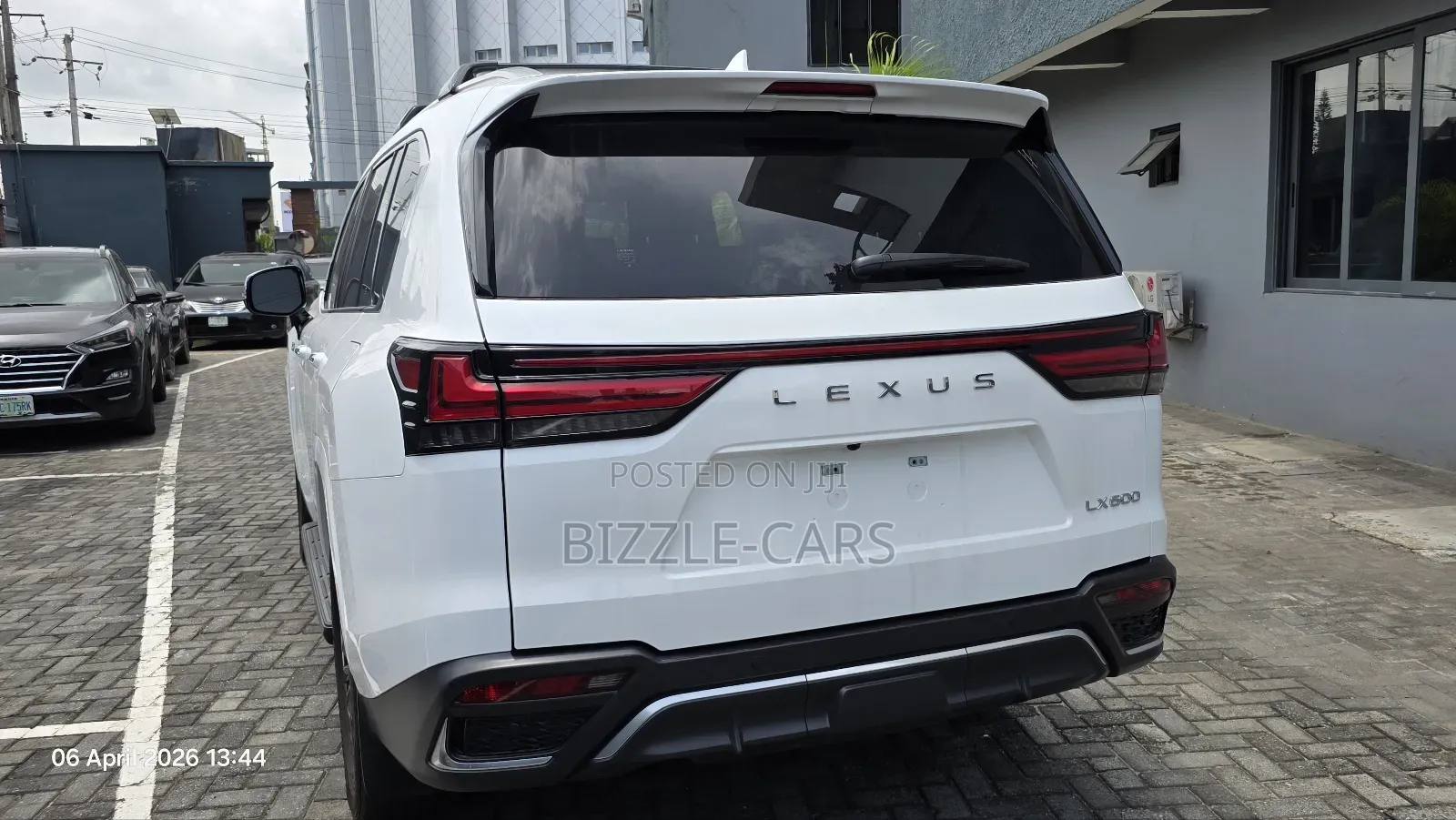 Lexus LX 600 2023 White