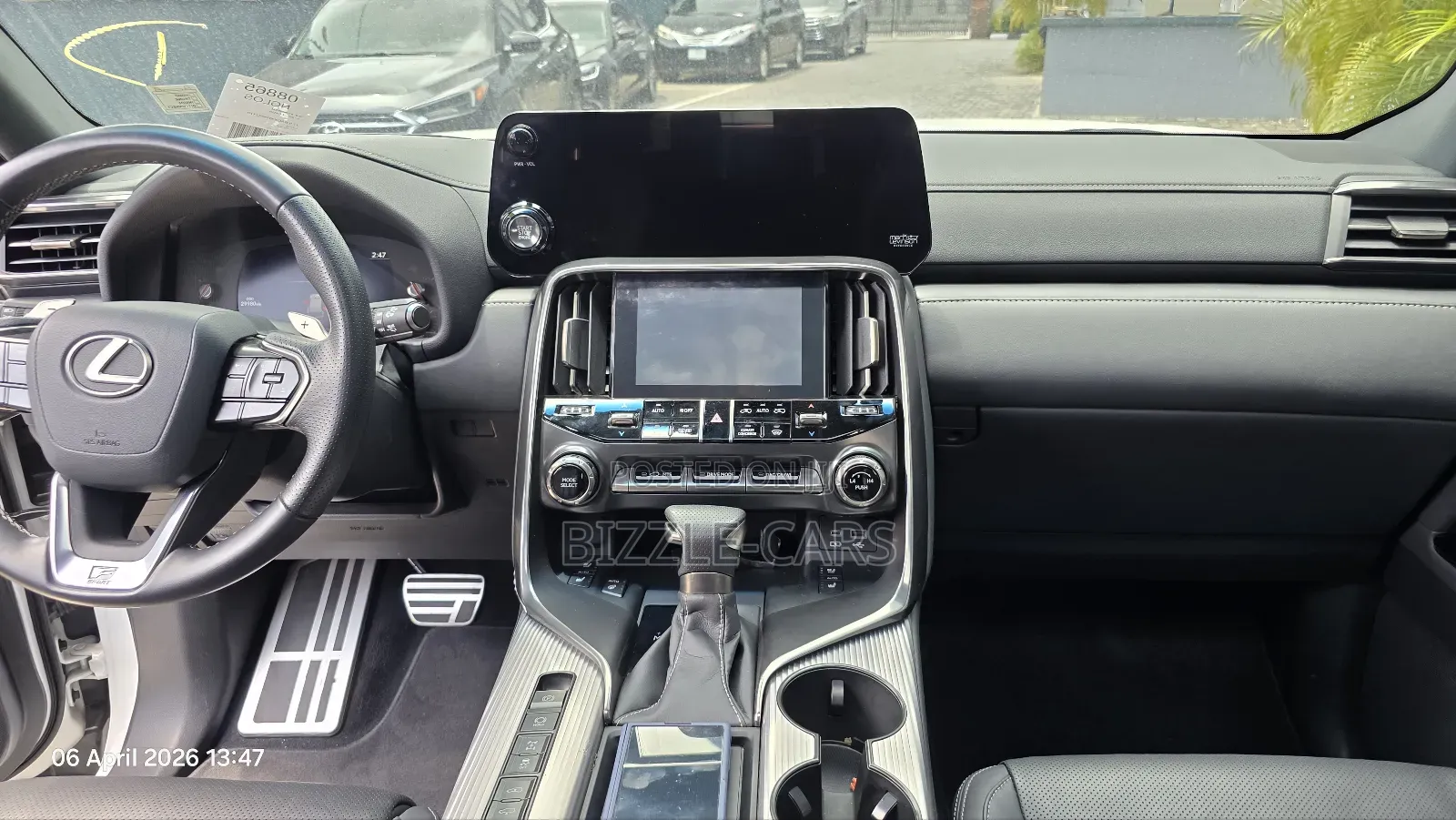 Lexus LX 600 2023 White