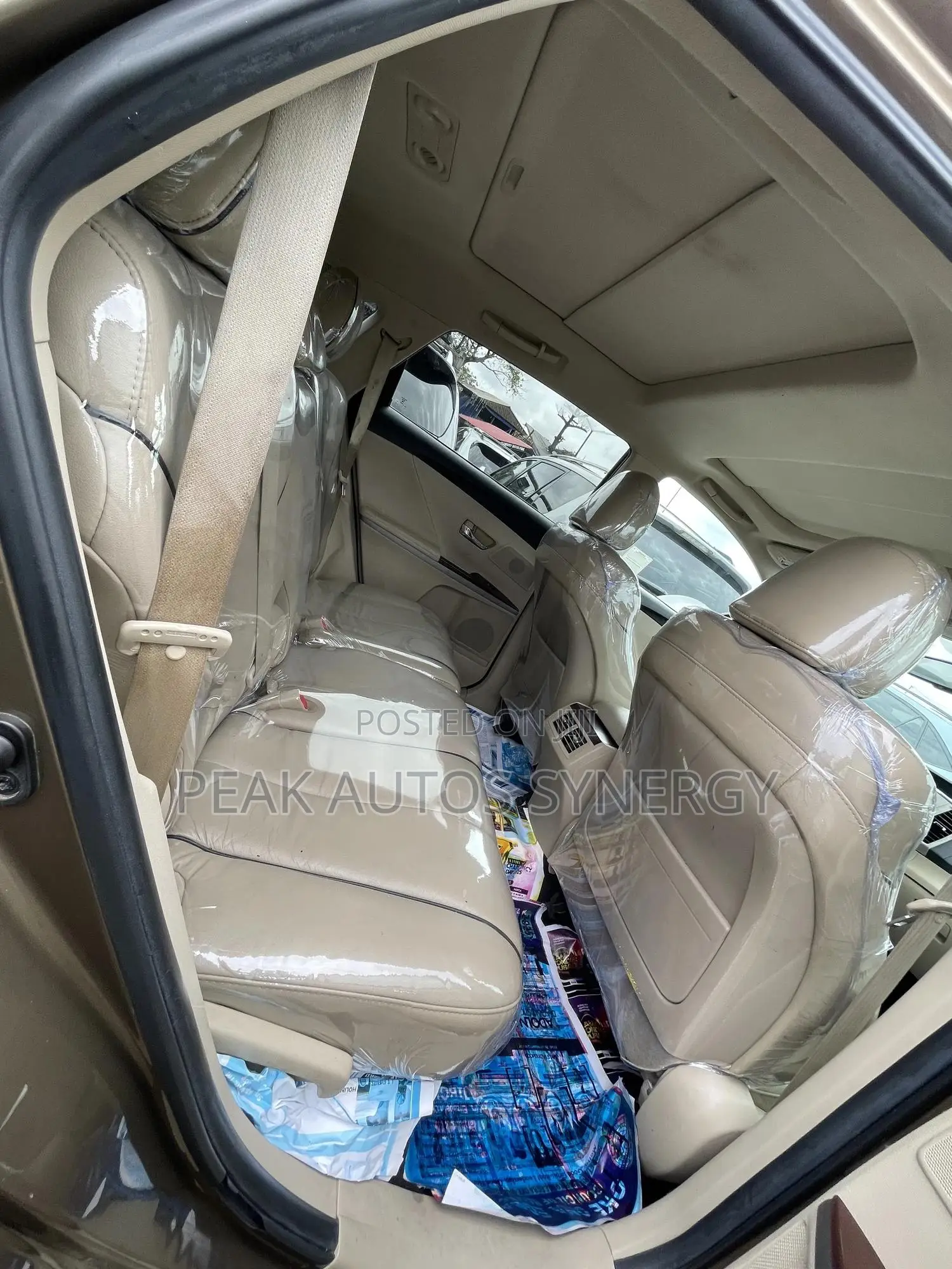 Toyota Venza XLE 2012 Gold