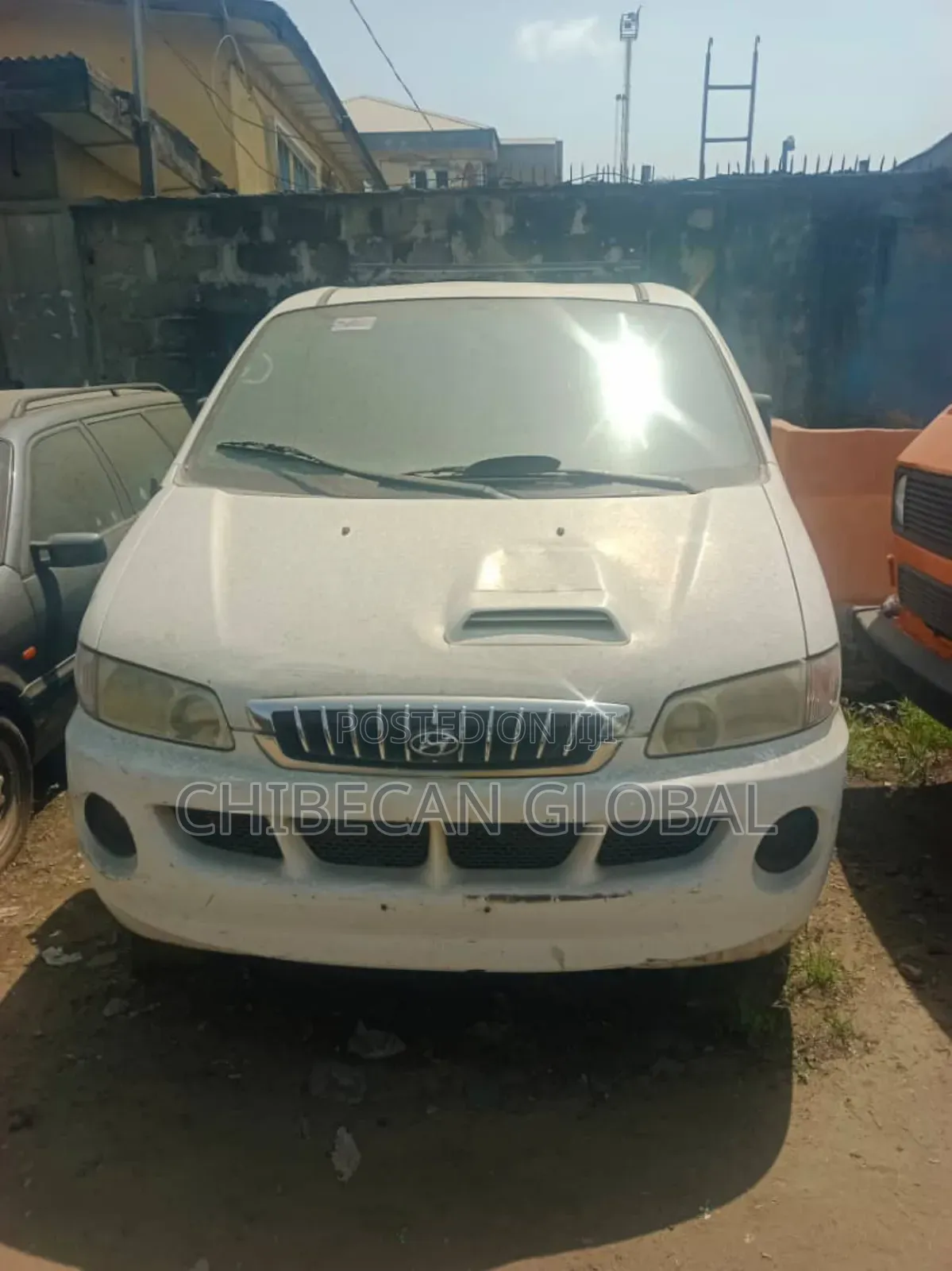 Hyundai H1 2002 White
