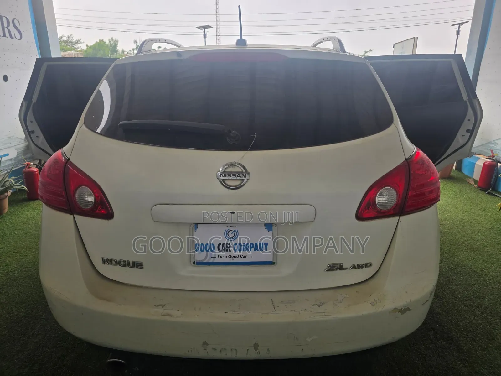 Nissan Rogue S 2009 White