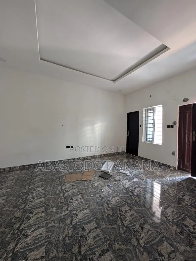 1bdrm Apartment in Udo Udoma Avenue, Uyo for rent