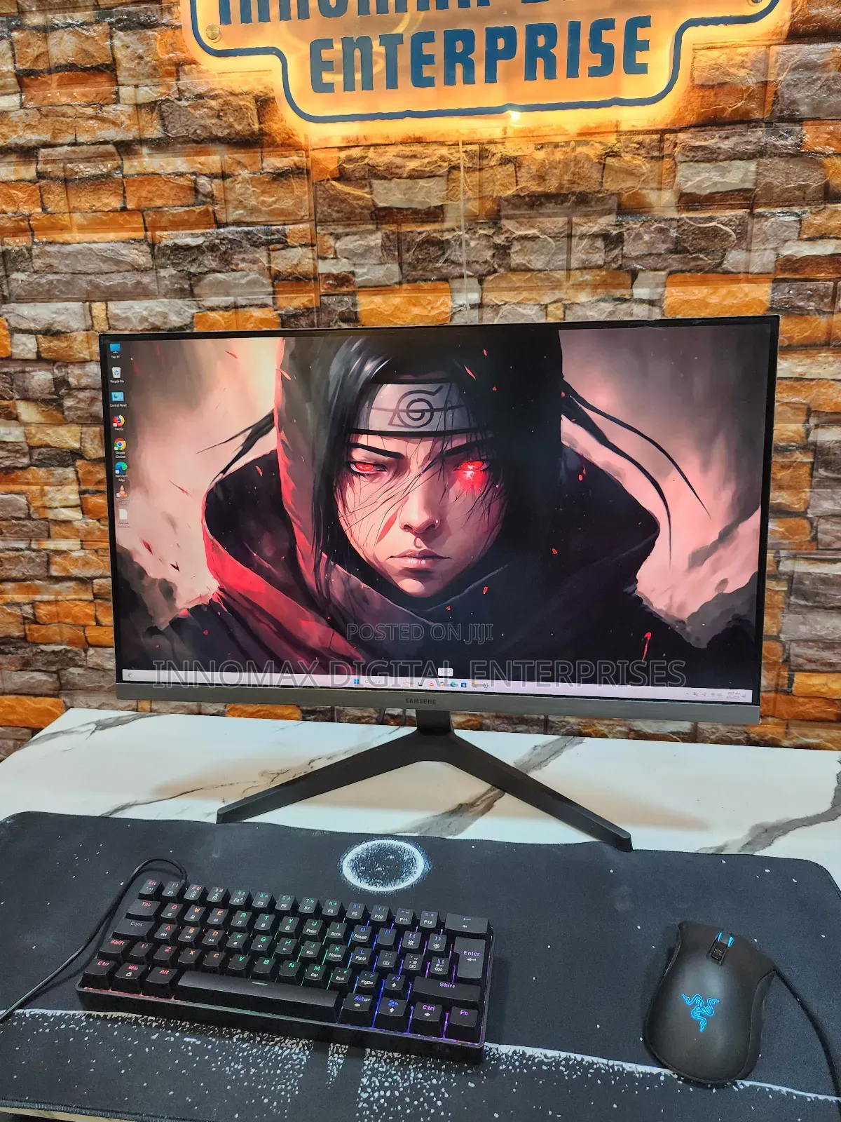 28-Inch Samsung Ips Frameless Amd Freesync Hdmi Monitor