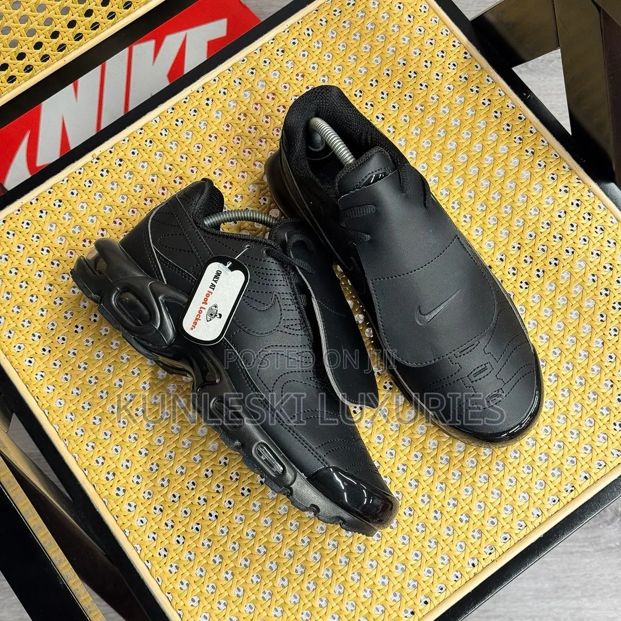 Original Nike Airmax Plus Tiempo Sneakers in 3 Colorways