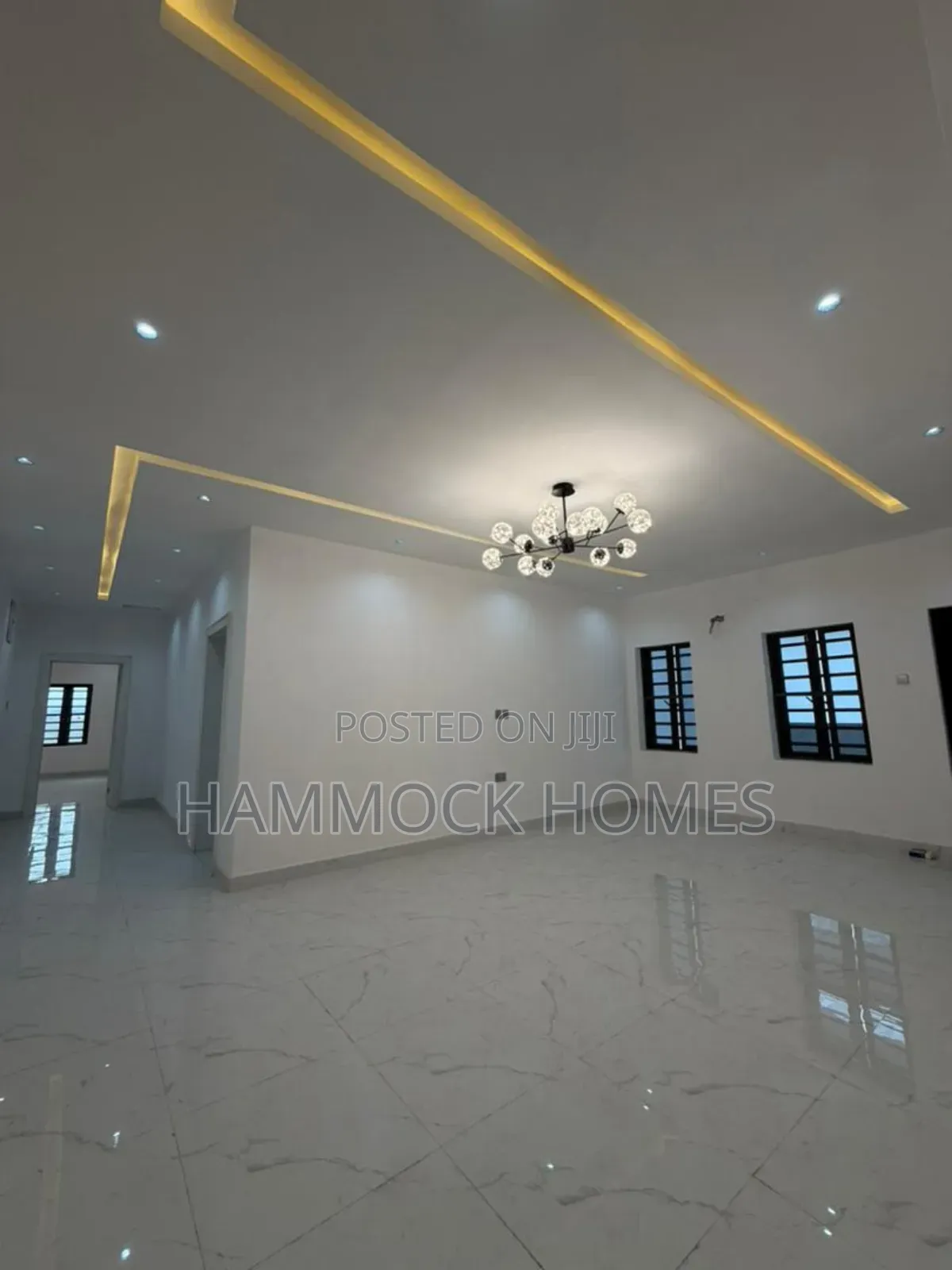 5bdrm Duplex in Oluyole Estate for sale