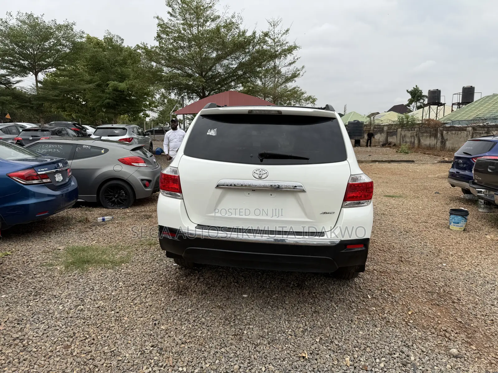 Toyota Highlander Plus 3.5L 4WD 2013 White