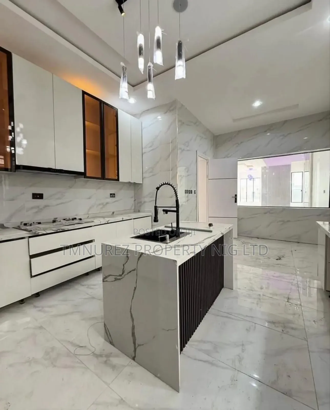 5bdrm Duplex in Ologolo for rent