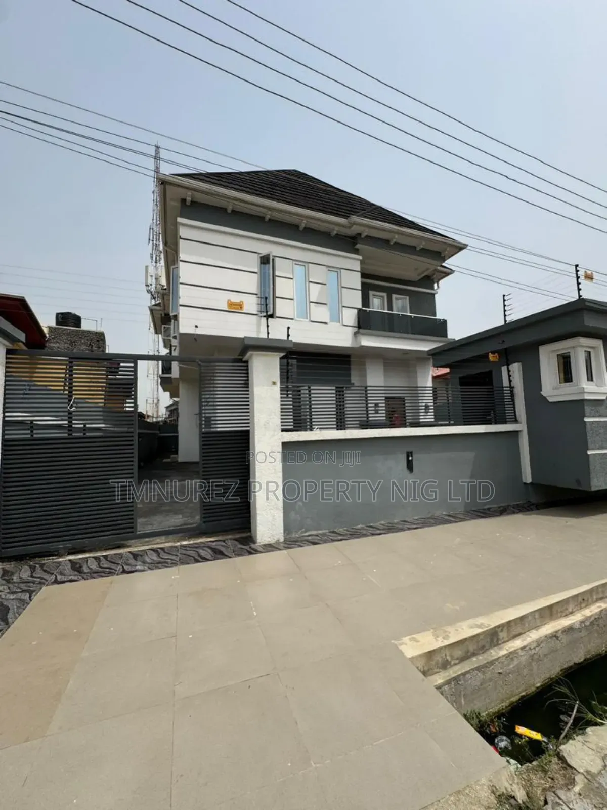 5bdrm Duplex in Agungi Estate for rent