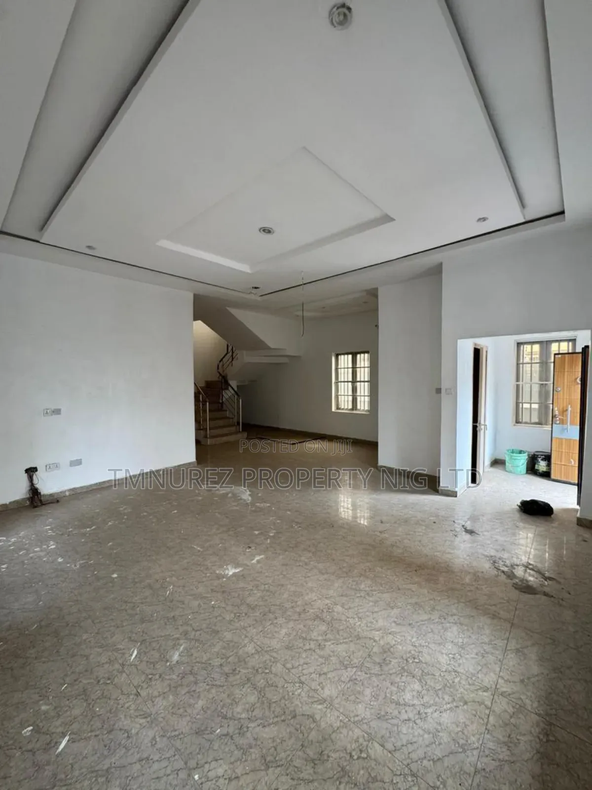 5bdrm Duplex in Agungi Estate for rent